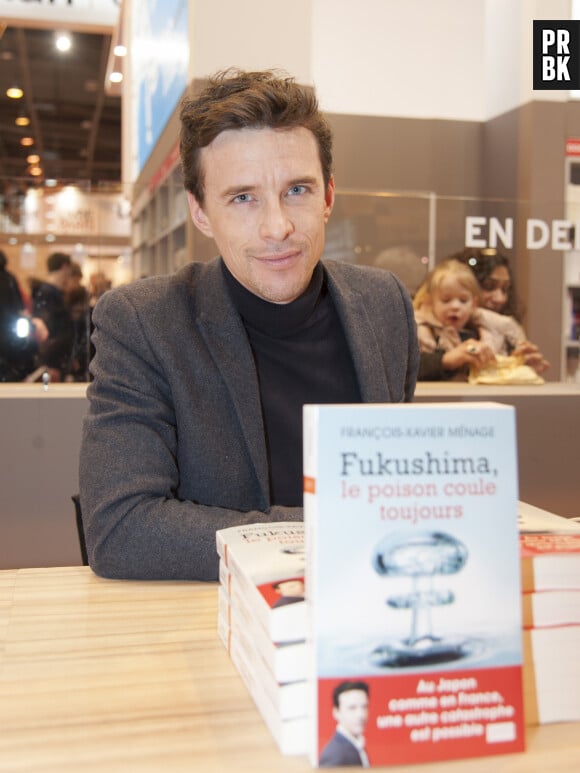 François-Xavier Ménage pour "Fukushima, le poison coule toujours" - Le "33ème Salon du Livre" au parc des expositions de la porte de Versailles à Paris, le 20 mars 2016. © Perusseau/Bestimage 