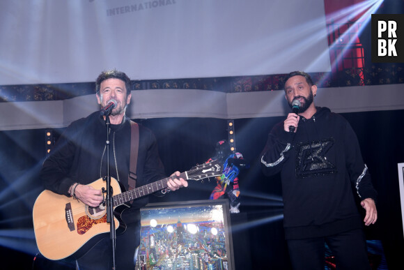 Exclusif - Patrick Bruel et Cyril Hanouna - Dîner de gala de l'association "Les rois du monde" à la salle Wagram à Paris le 13 mars 2023. © Rachid Bellak / Bestimage 