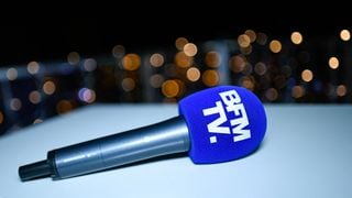 Départs en série, salaires des présentateurs, mauvaise ambiance... que se passe-t-il à BFMTV ?