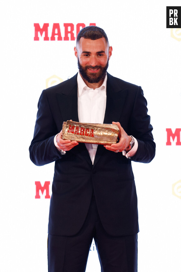 Karim Benzema reçoit le prix Marca Leyenda au Casino de Madrid, le 1er juin 2023. © Oscar J. Barroso/AFP7 via Zuma Press/Bestimage