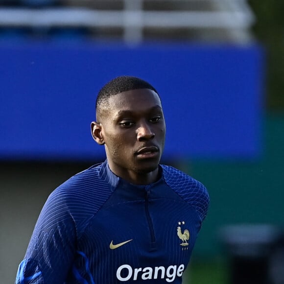 Randal Kolo Muani - L'équipe de France en entrainement au Centre National du Football (CNF) de Clairefontaine-en-Yvelines, France, le 9 octobre 2023. © Federico Pestellini/Panoramic/Bestimage  French team during a training session at the National Football Center (CNF) in Clairefontaine-en-Yvelines, France, on October 9, 2023.