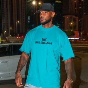 Booba "victime de vrai harcèlement" à Miami : il affiche une "fan" qui squatte devant chez lui nuit et jour depuis 2 mois