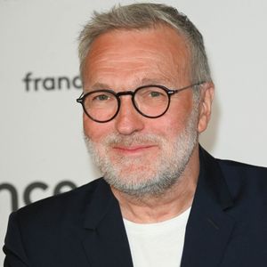 Laurent Ruquier au photocall pour la conférence de presse de rentrée de France TV à la Grande Halle de la Villette à Paris, France, le 6 juillet 2022. © Coadic Guirec/Bestimage 