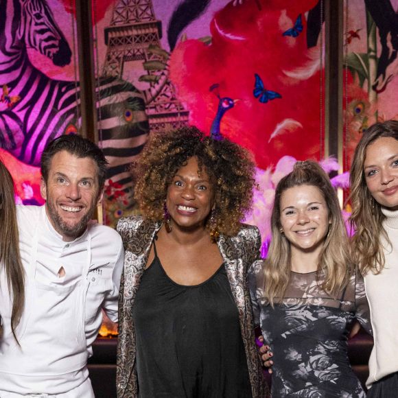 Exclusif - Tom Pernaut, Thibo Inshape Laura Flesset, Juju Fitcats, de son vrai nom Justine Becattini, Nathalie Marquay et Norbert Tarayre, Guillaume Pley lors de l'inauguration du Restaurant & Bar 19.20 Pierre Perusseau / Coadic Guirec / Bestimage 