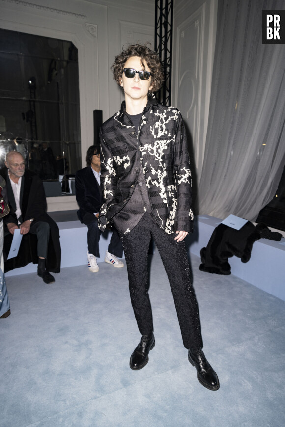 Timothée Chalamet - Front Row du défilé Jean-Paul Gaultier (JPG) x Haider Ackermann "Collection Haute Couture Printemps/Eté 2023" lors de la Fashion Week de Paris (PFW), le 25 janvier 2023.