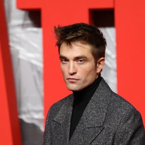 Robert Pattinson à la première du film "The Batman" à Londres, le 23 février 2022.