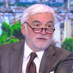Pascal Praud : "c'est caricatural...", sa réponse cash à la parodie de L'heure des pros de Malik Bentalha