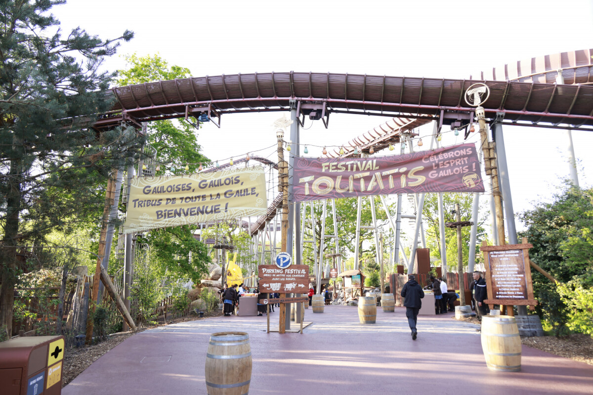 Photo : Deux Nouvelles Attractions Ont Ouvert Au Parc Astérix Dans La ...