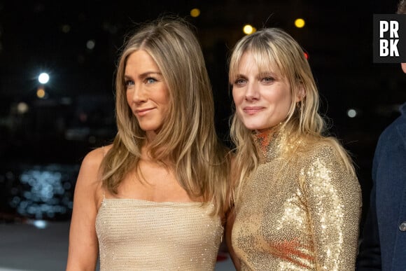 Jennifer Aniston et Mélanie Laurent à la première de Murder Mystery II Passerelle Debilly à Paris le 16 mars 2023. © Olivier Borde / Bestimage  Murder Mystery 2 Premiere on March 16, 2023 in Paris