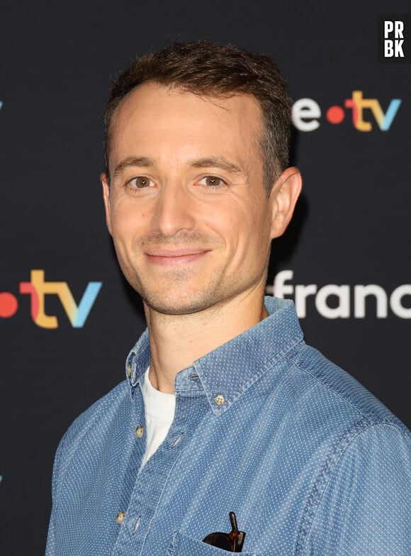 Hugo Clément au photocall pour la conférence de presse de rentrée de France TV à la Grande Halle de la Villette à Paris, France, le 11 juillet 2023. © Coadic Guirec/Bestimage 