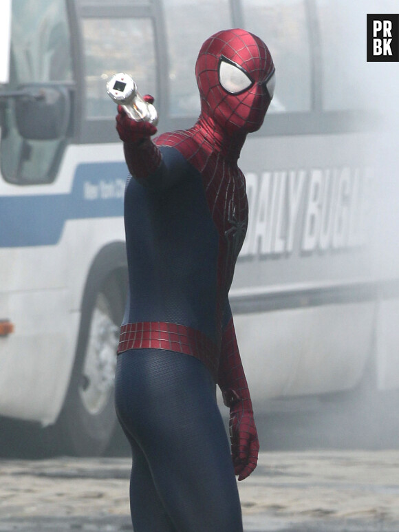 Paul Giamatti et Andrew Garfield sur le tournage de "The Amazing Spiderman 2" à New York, le 13 mai 2013.