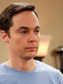 5 ans après la fin de The Big Bang Theory, Jim Parsons reprend son rôle de Sheldon Cooper (attention au coup de vieux)