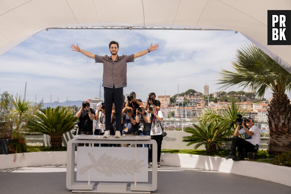 Pierre Niney au photocall de "Mascarade" lors du 75ème Festival International du Film de Cannes, le 28 mai 2022. © Olivier Borde / Bestimage