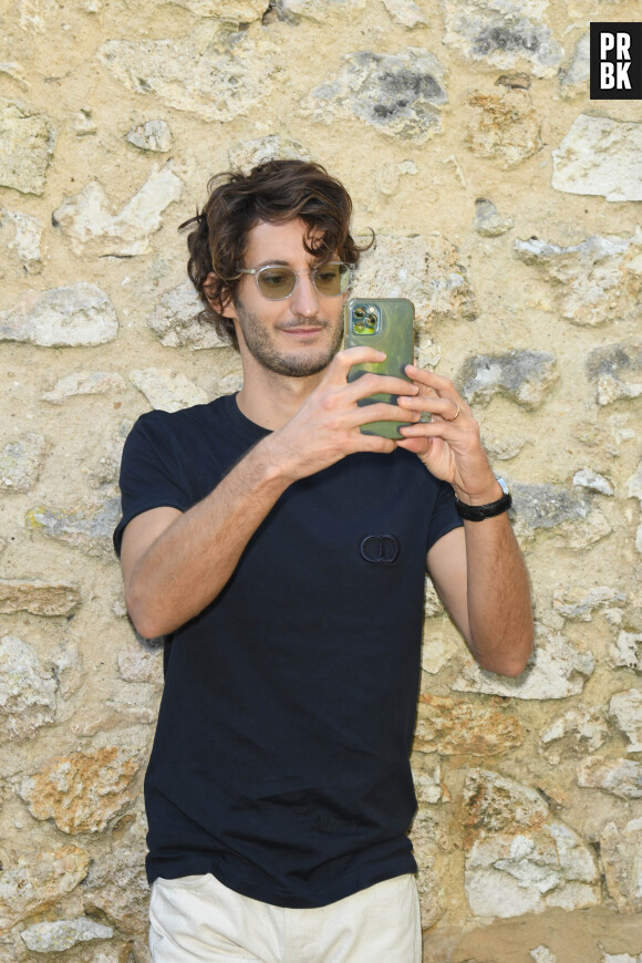 Pierre Niney - Photocall du film "Boite noire" lors du 14ème Festival du Film Francophone d'Angoulême. Le 29 août 2021 © Coadic Guirec / Bestimage