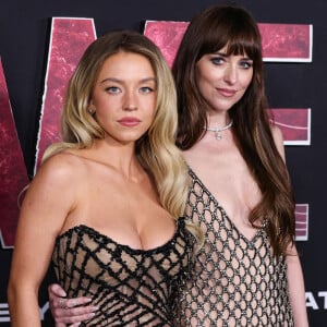 Sydney Sweeney et Dakota Johnson à la première de 'Madame Web'.