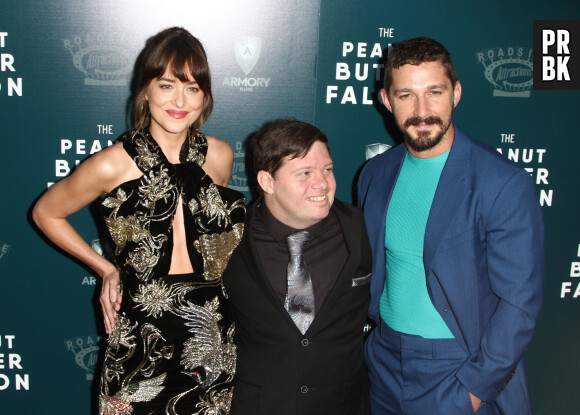 Dakota Johnson, Zack Gottsaken, Shia LaBeouf à la projection du film The Peanut Butter Falcon à Los Angeles, le 1er août 2019