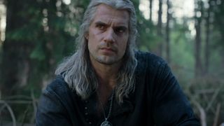 The Witcher : le remplaçant de Henry Cavill "fait de la peine" à sa partenaire : "Il est vraiment prêt à tout..."