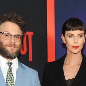 Seth Rogen, Charlize Theron à la première de "Long Shot" au cinéma AMC Lincoln à New York, le 23 avril 2019.