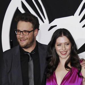 Lauren Miller et Seth Rogen à la première du film Le Frelon vert au Grauman's Chinese Theatre de Los Angeles le 10 janvier 2011