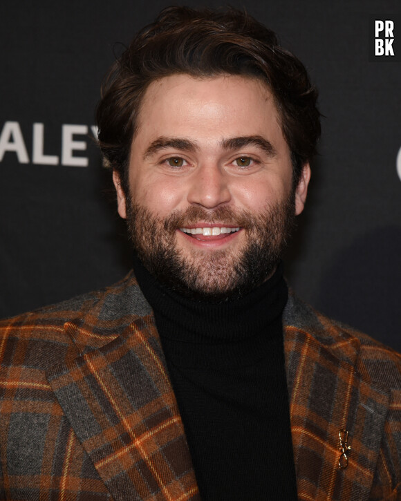 Jake Borelli. - Photocall de la série "Grey's Anatomy" lors du PaleyFest 2023 à Los Angeles, le 2 avril 2023.