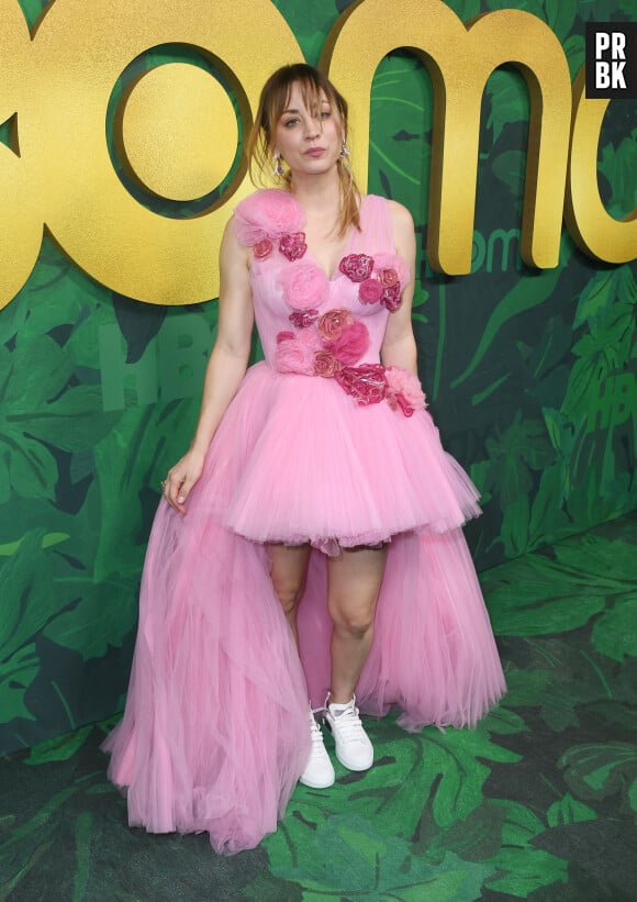 Kaley Cuoco au photocall de la soirée "HBO Max - Emmy Awards" au restaurant "San Vicente Bungalows" à Los Angeles, le 12 septembre 2022.  Celebrities at the photocall of the "HBO Max - Emmy Awards" evening at the "San Vicente Bungalows" restaurant in Los Angeles, September 12, 2022. 