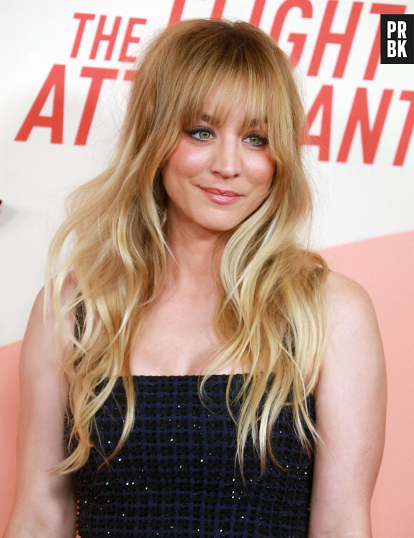 Kaley Cuoco à la première de la saison 2 de la série "The Flight Attendant" à Los Angeles, le 12 avril 2022.  Celebrities at the premiere of "The Flight Attendant" in Los Angeles. April 12th 2022. 