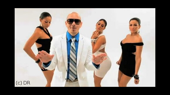 Pitbull ... Le clip hot de Bon Bon (VIDEO)