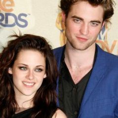 Robert Pattinson et Kristen Stewart trop humble ... les voeux de bonheur du réalisateur de Twilight