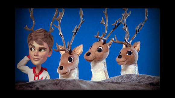 Justin Bieber : écouter ''Christmas Eve'', nouvel extrait d'Under The Mistletoe
