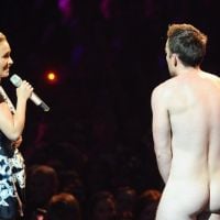 MTV Europe Music Awards 2011 : un homme nu sur scène avec Hayden Pannetiere (VIDEO)