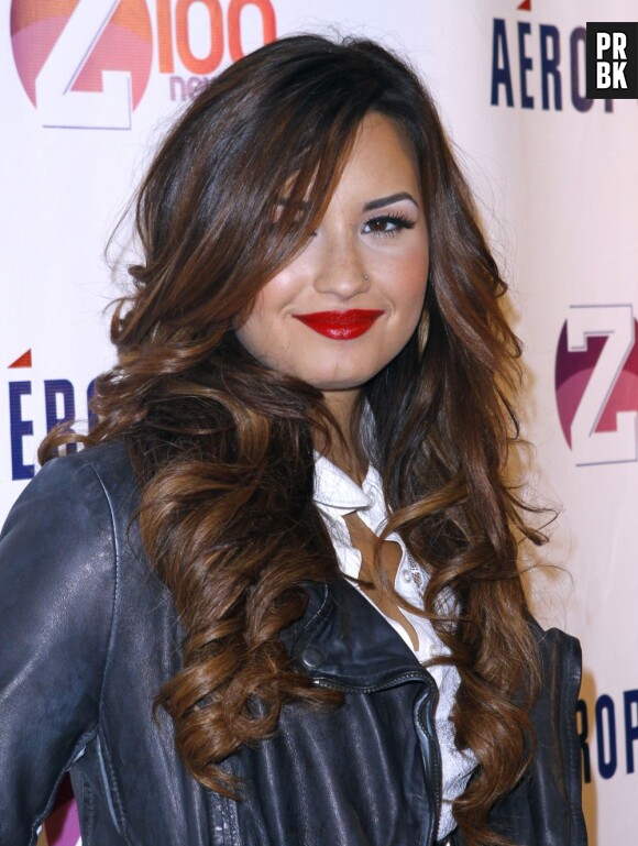 Demi Lovato sur un tapis rouge
