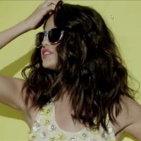 Selena Gomez : un nouvel album et une nouvelle version pour &quot;Hit The Lights&quot; !