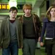 Ron, Hermione et Harry Potter ensemble dans un film de la saga 