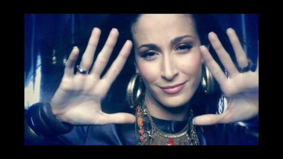 Kenza Farah signe chez Sony Music