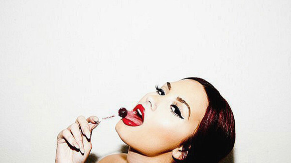 Demi Lovato : femme fatale et so sexy pour Tyler Shields (PHOTOS et VIDEO)