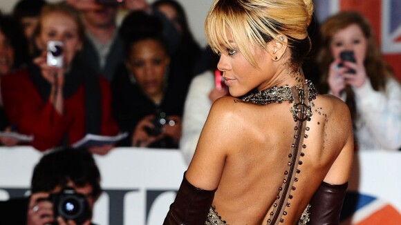 Rihanna en mode #NOREGRETS : un message pour Chris Brown ?