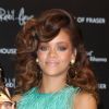 Rihanna avec son parfum Reb'l Fleur