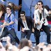 Nick Jonas sur scène avec ses Bro's