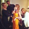 Emma Roberts se prépare pour le MET Gala