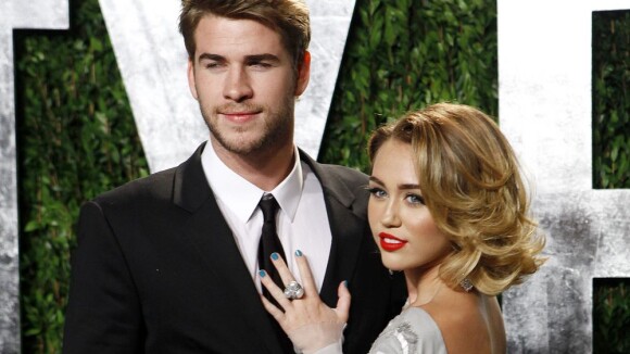 Miley Cyrus enceinte de Liam Hemsworth ? La réponse de sa mère sur Twitter