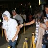Justin Bieber est venu chercher Selena à la sortie de son avion. Trop mignon !