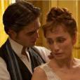 Robert Pattinson et Kristin Scott Thomas dans Bel Ami
