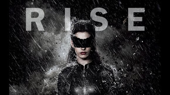 The Dark Knight Rises : Clash de Catwomen ? Michelle Pfeiffer veut griffer Anne Hathaway !