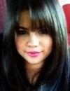 Selena Gomez adopte la frange !