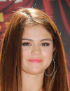 Selena Gomez adoooore changer de coupe !