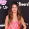 Selena Gomez, son double a demandé réclamation auprès de Facebook