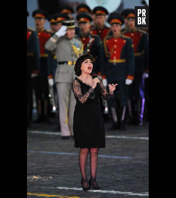 Mireille Mathieu a donné un concert "remarqué" en Russie