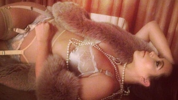 Kim Kardashian : un "bonne nuit" très sexy pour tous ses followers ! (PHOTOS)