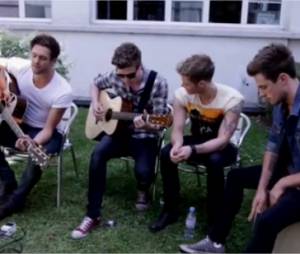 Lawson lors de leur session acoustique
