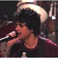 Green Day : &quot;Je ne suis pas ce p*tain de Justin Bieber, bande de fils de p*tes&quot; (VIDEO)